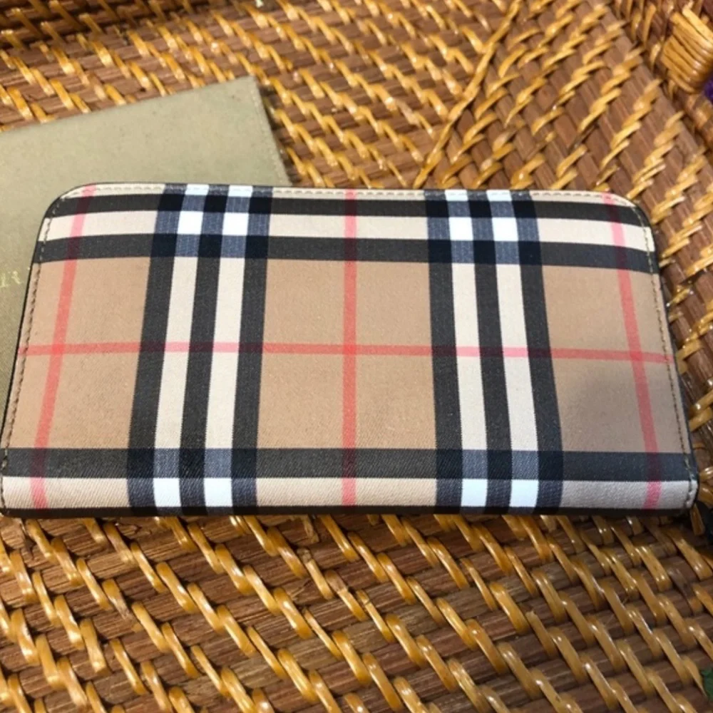 Burberry Wallet New With Tags - Picture 4 of 8